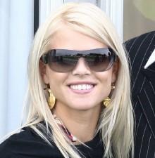 2009__12__elinnordegren1 220×225.jpg