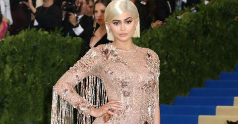 Kylie jenner pregnant bump photo snapchat h