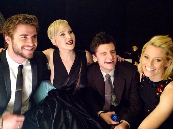 The hunger games catching fire premiere live stream