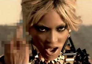 2011__05__Beyonce_World_Video_May18news 300×208.jpg