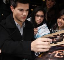 2009__11__infphoto_1119155 225×209.jpg