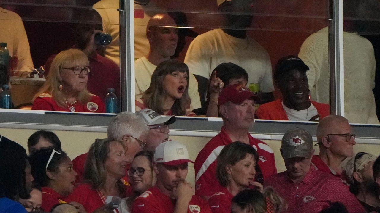 Image of Taylor Swift cheered on Travis Kelce during his season opener.