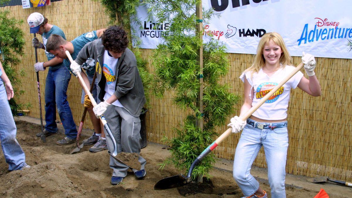 image of The 'Lizzie McGuire' reboot was ultimately scrapped. 