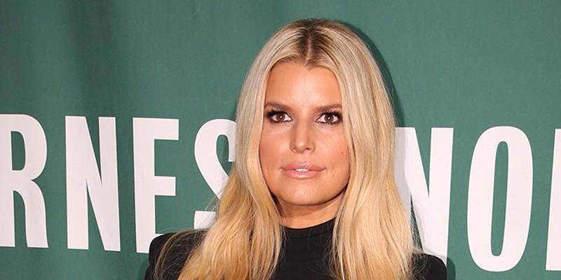 Jessica Simpson Wears No Pants During Date Night With Eric Johnson