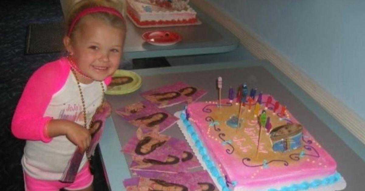 jojo siwa blasts miley cyrus wanting bring her back out of closet