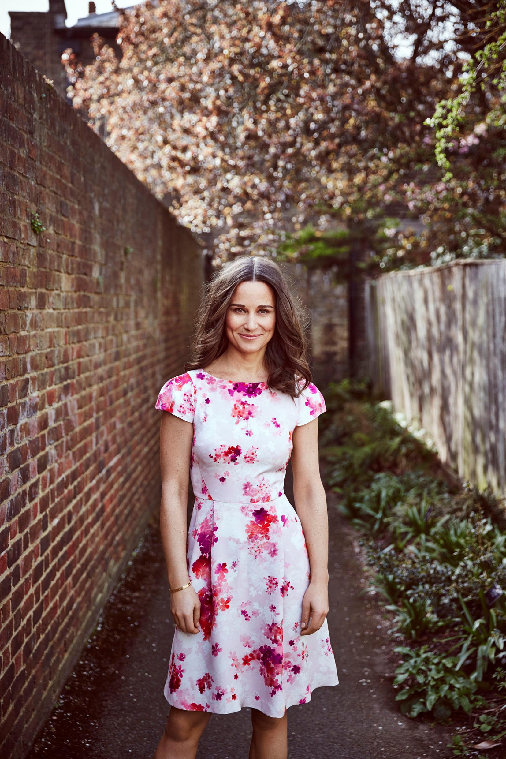 Pippa Middleton designed dress and scarf to go under hammer