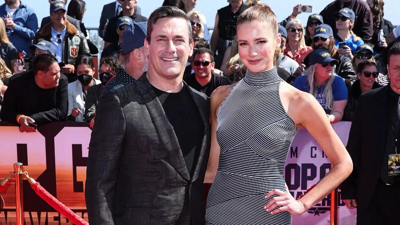 Photo of Jon Hamm hoped being an 'old dad' could be a 'good thing.'