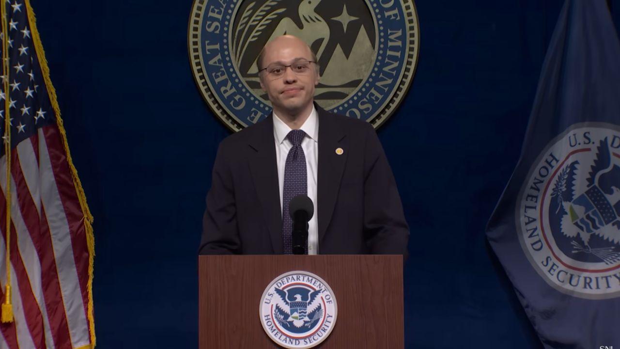 Image of She revisited her criticism of the show's ICE sketch featuring Pete Davidson.