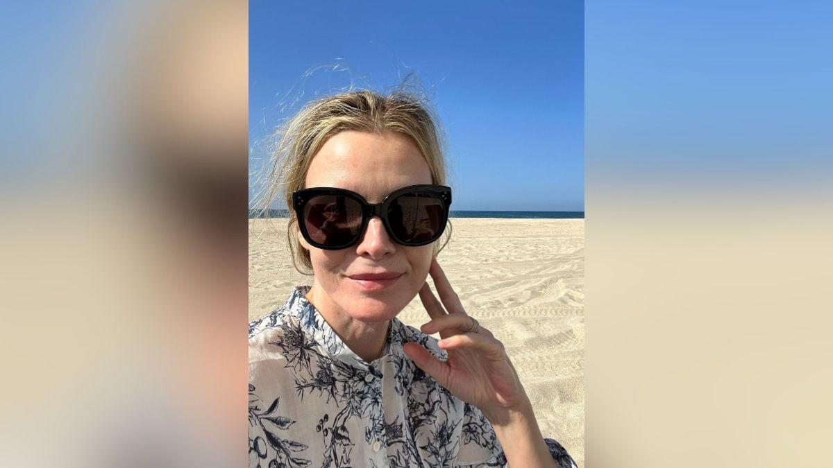 michelle pfeiffer most stunning selfies photos
