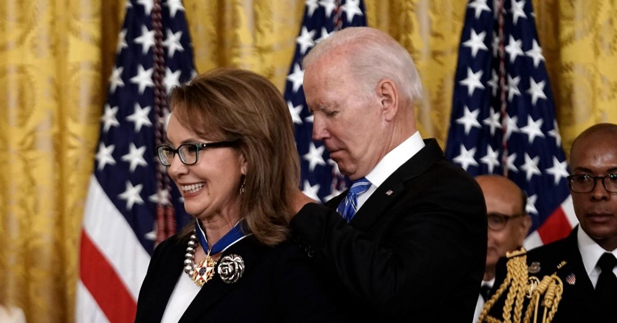 Photo of Joe Biden and Gabby Giffords.