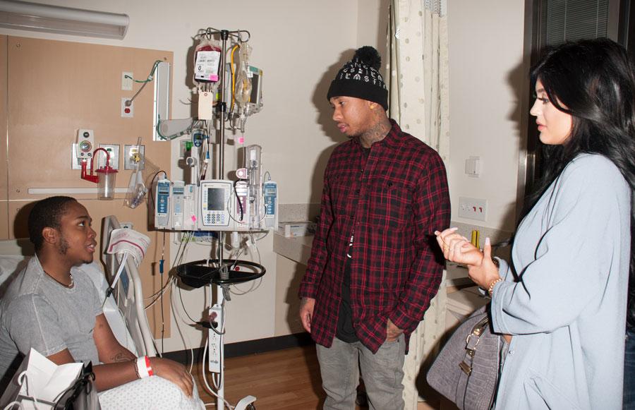 Kylie jenner tyga hospital la gear teen impact