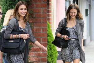 2010__09__Jessica_Alba_Sept29main 300×202.jpg
