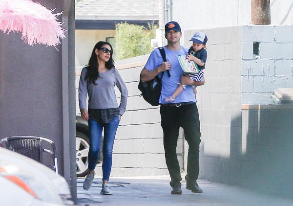Mila kunis baby wyatt