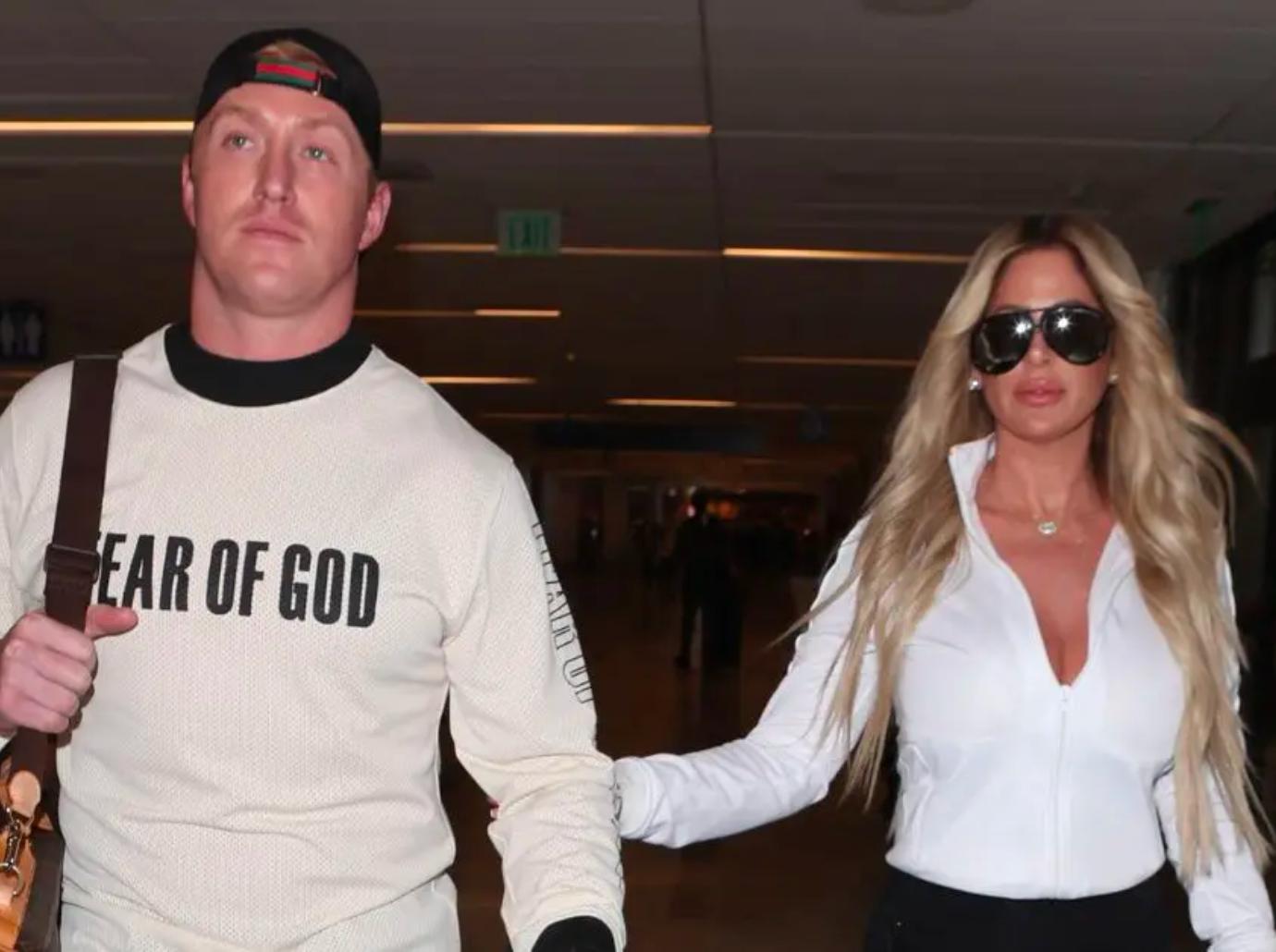 kim zolciak needs hugs divorce kroy biermann