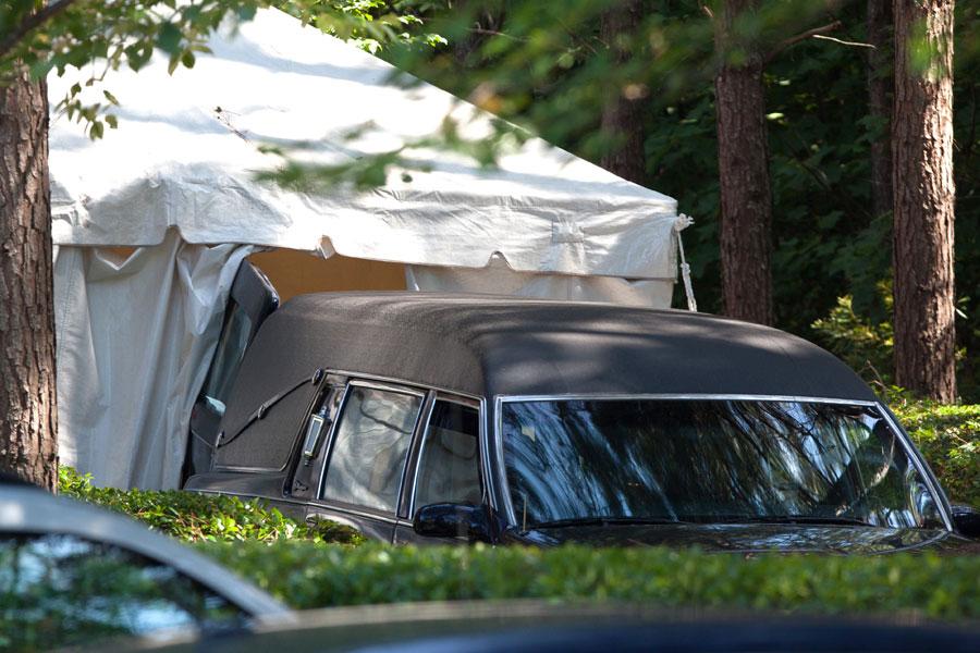 Bobby kristina brown condition hospice hearse 03