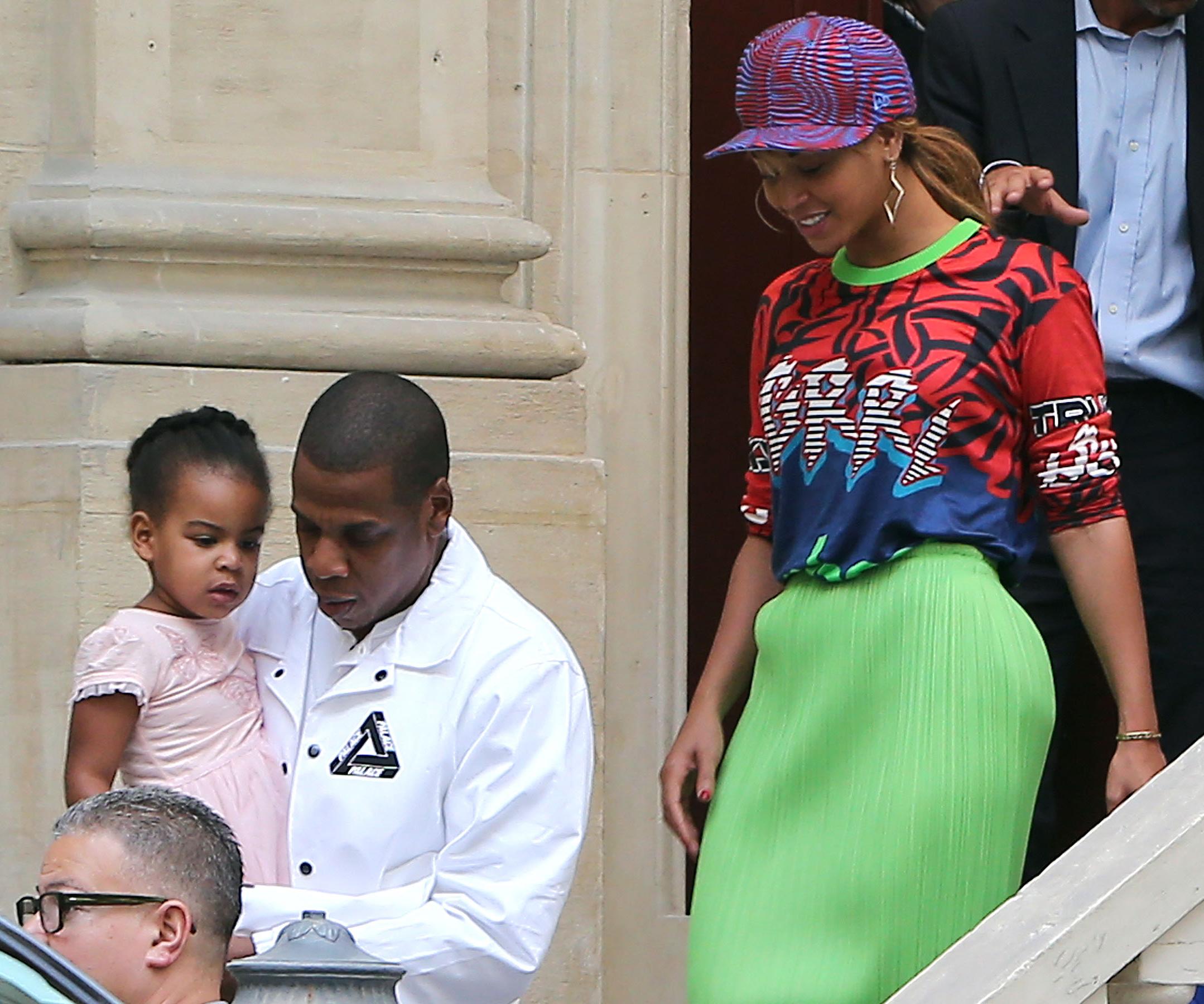 Jay-Z Performs in Paris