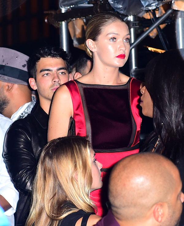 gigi hadid joe jonas dating pda fashion week party