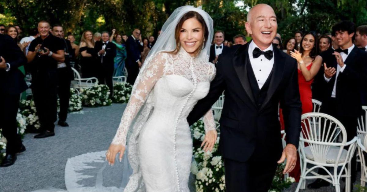 Photo of Jeff and Lauren Bezos