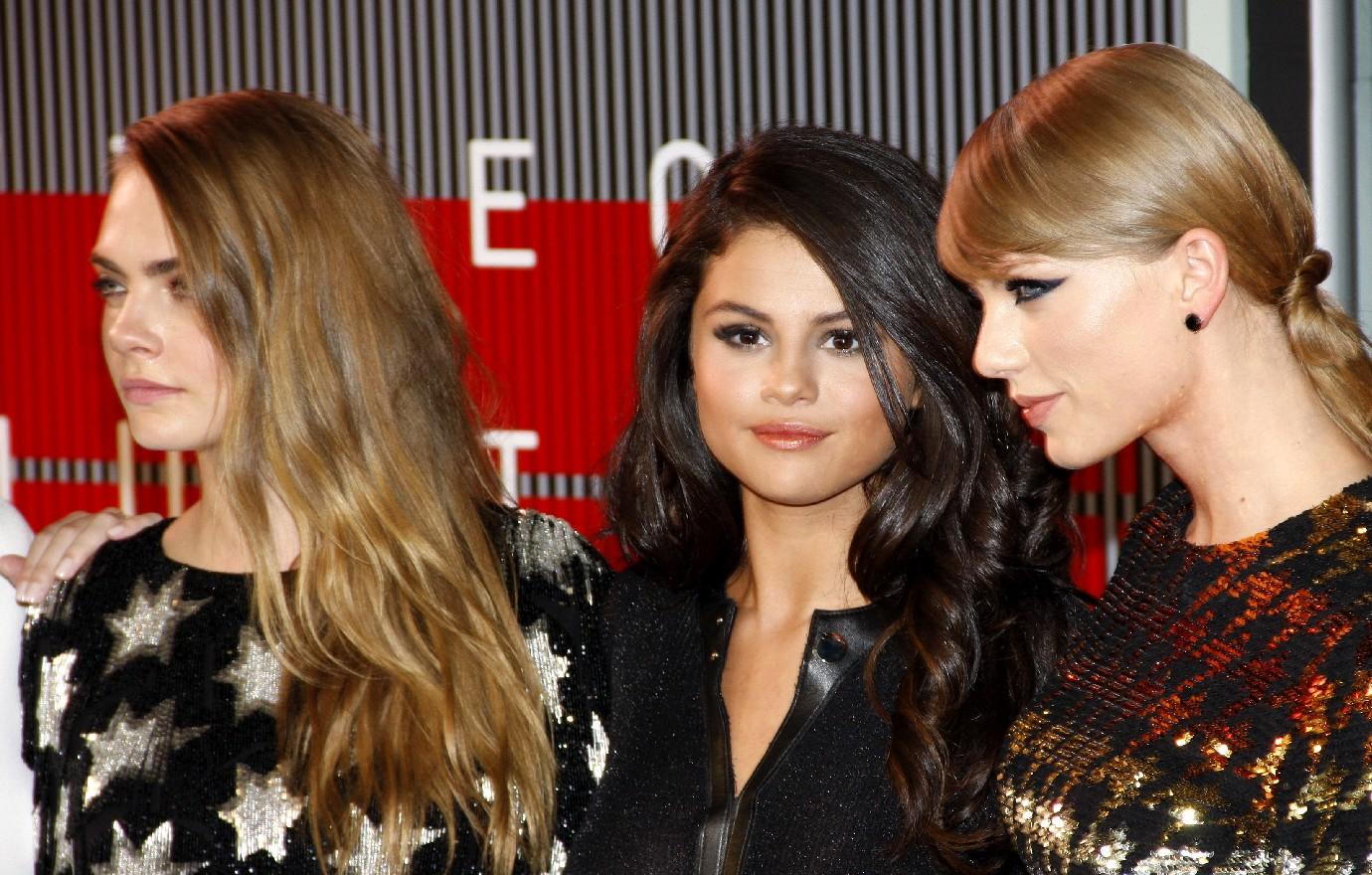 cara delevingne homely taylor swift wild ride briefly lived together