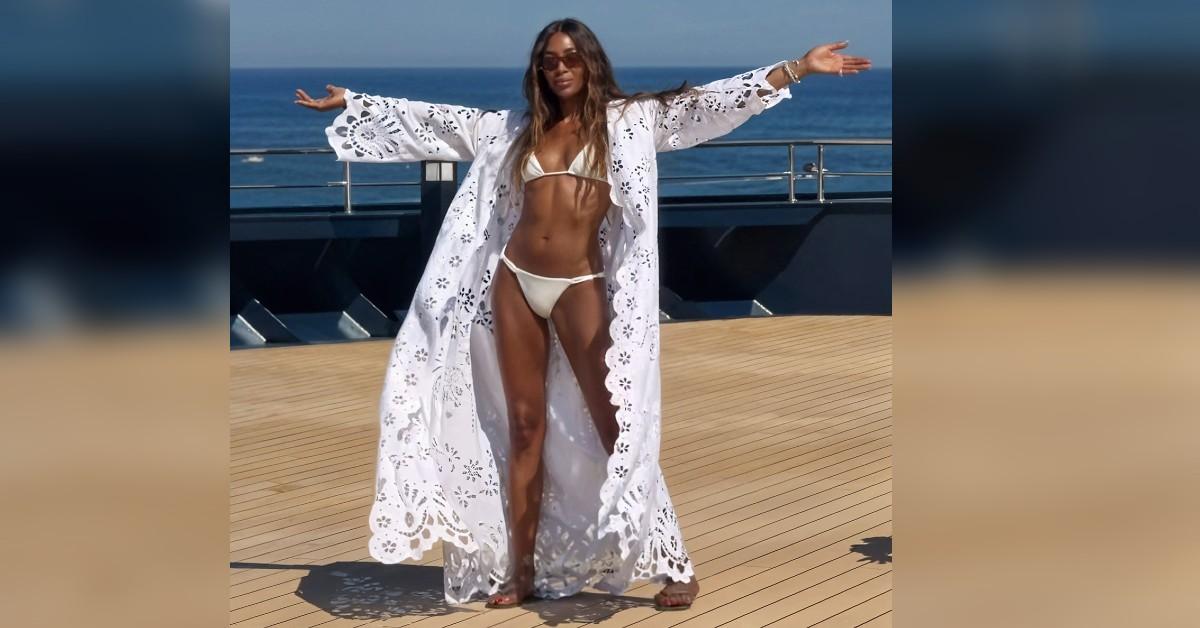 naomi campbell bikini pics