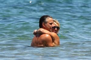 2010__08__Britney_Spears_Jason_Trawick_Aug26_06 300&#215;199.jpg
