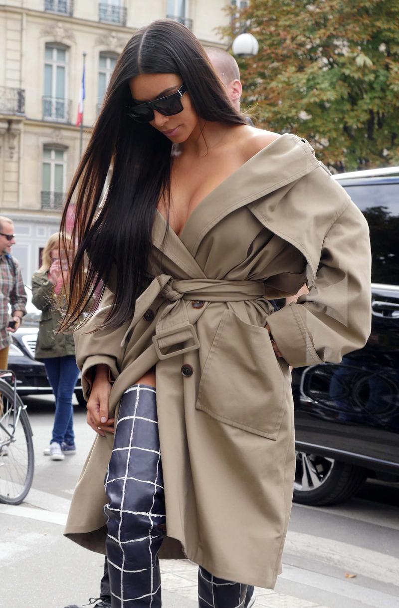 Kim Kardashian seen at L&#8217;Avenue restaurant in Paris, France