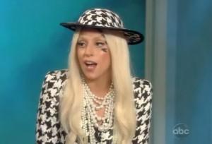 2011__08__Lady_Gaga_Aug1newsnec 300×204.jpg