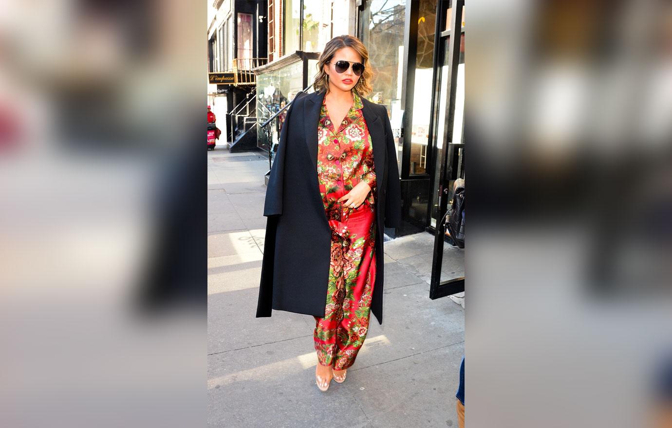 Chrissy teigen colorful suit