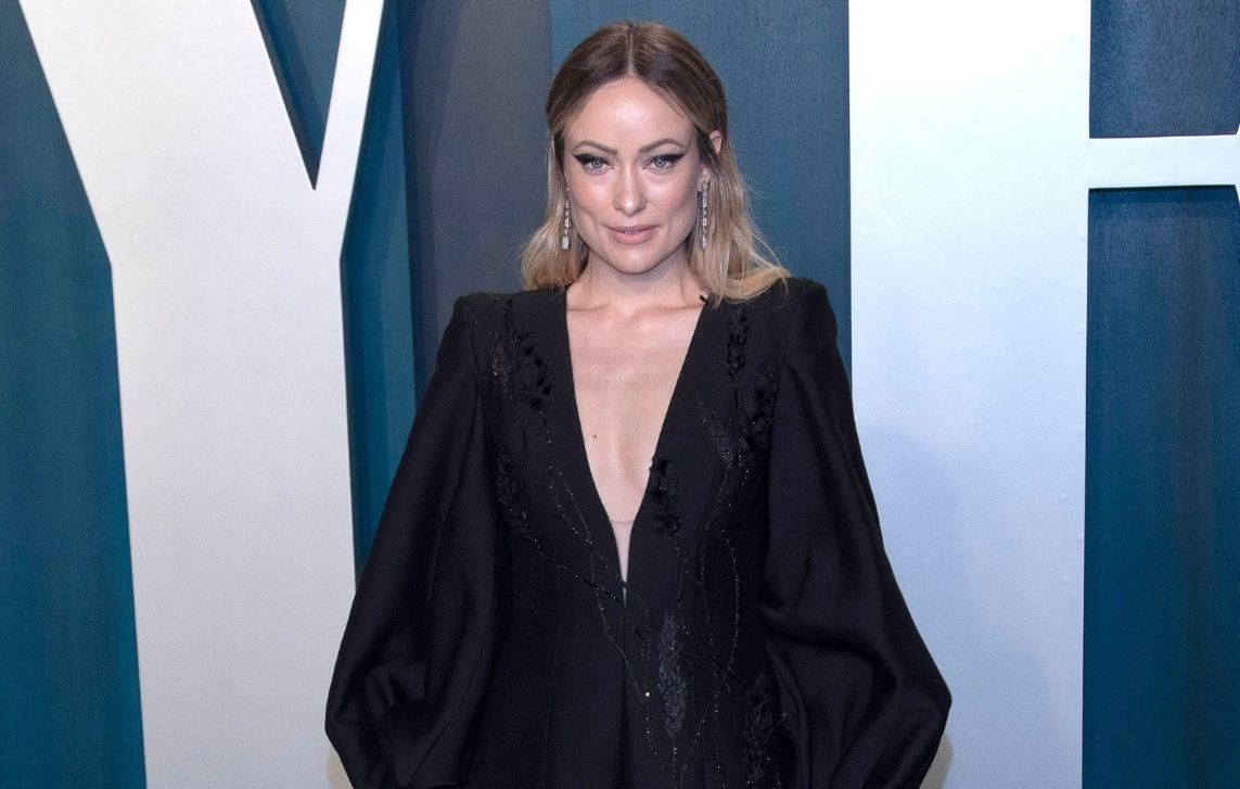 olivia wilde spotted harry styles concert las vegas