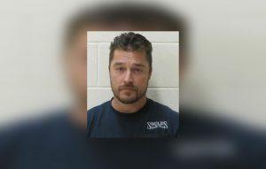 //bachelor chris soules arrested after deadly crash  x