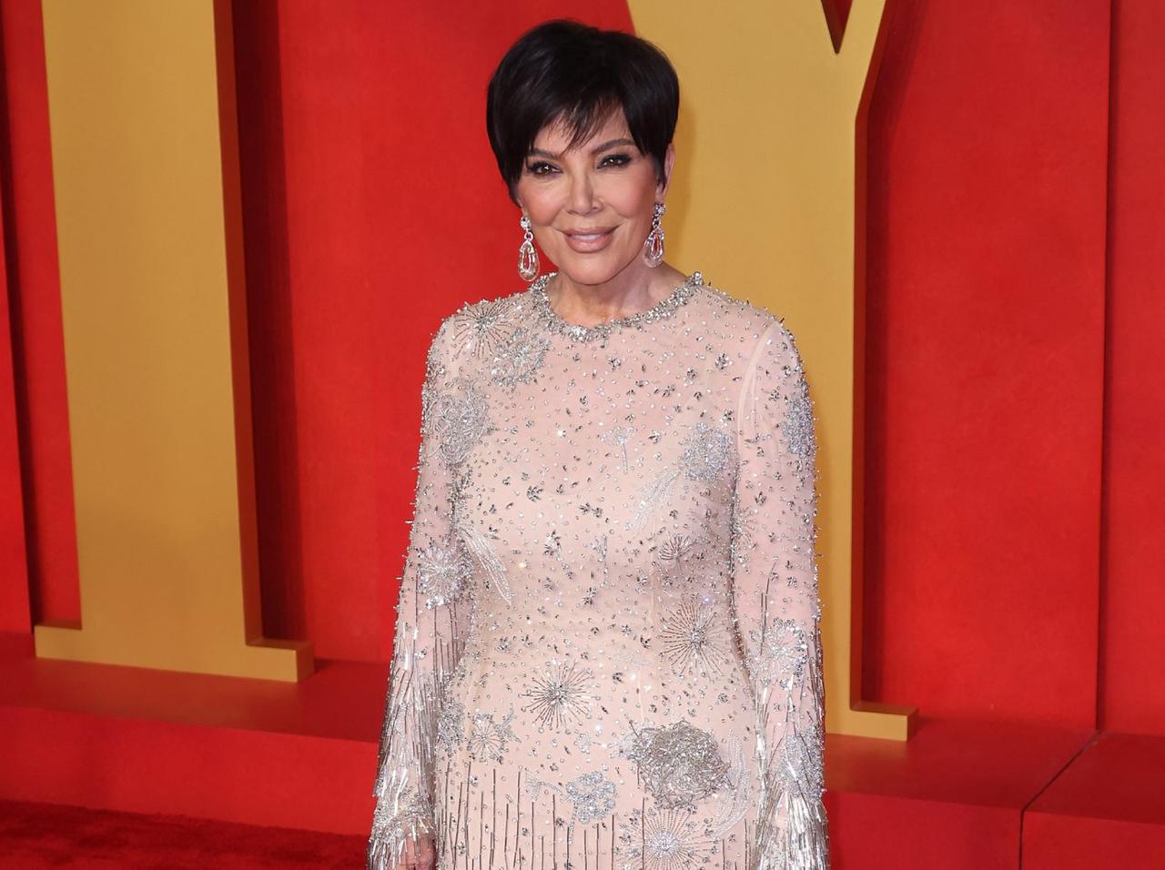 Kris Jenner Accused Of Heavily Photoshopping New Instagram Pictures