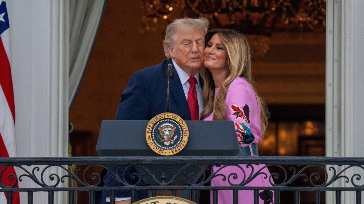 image of melania and Donald Trump