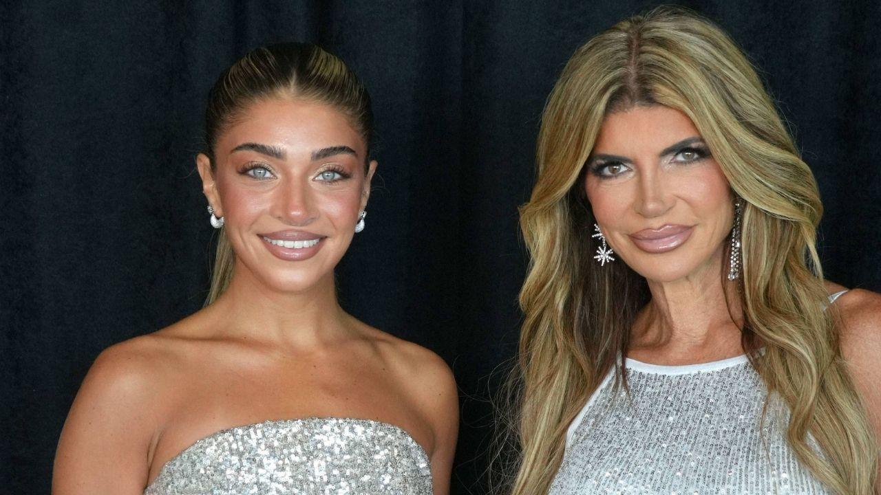 Image of Teresa Giudice and her daughter Gia Giudice visited the White House amidst Joe Giudice's hopes to get a presidential pardon after his deportation.