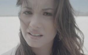 2011__07__Demi_Lovato_July14newsnea 300×189.jpg