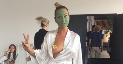 Sia nude wigless instagram pic feature