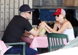 2010__04__Reese_Witherspoon_Jim_Toth_April26_057 300&#215;211.jpg