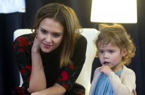 2011__04__Jessica_Alba_Honor_Marie_April25newsnea 300×196.jpg