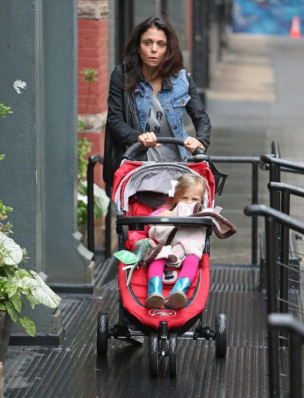 Bethenny frankel old neighbors side with jason hoppy