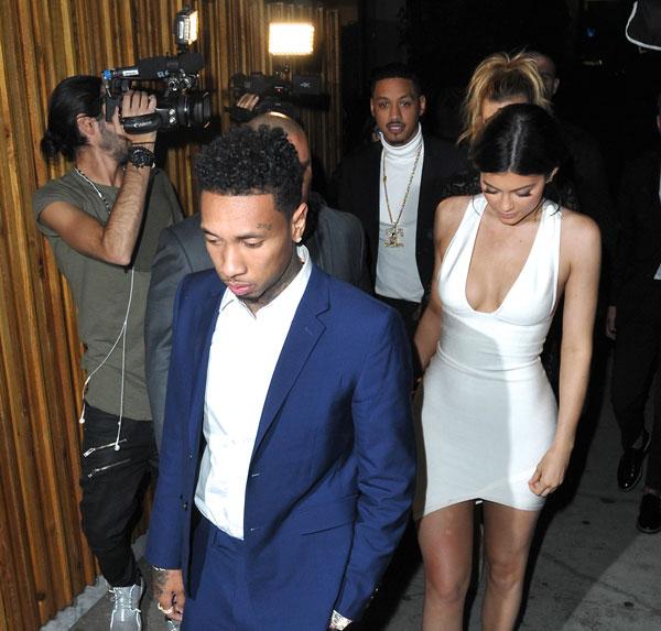 Kylie jenner tyga split back together  04