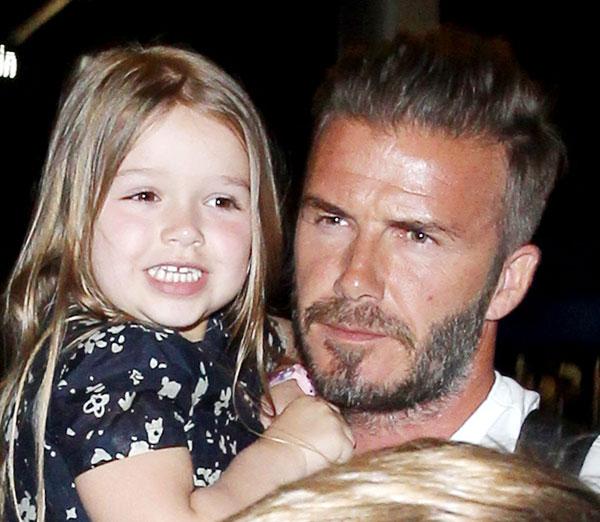 David beckham teaches harper beckham ride a Bicycle 02