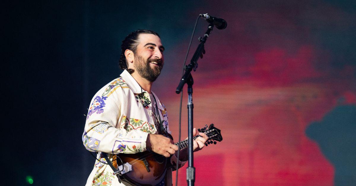 image of Noah Kahan joked about the situation in several social media posts, including one about needing to buy more boxers for the tour.