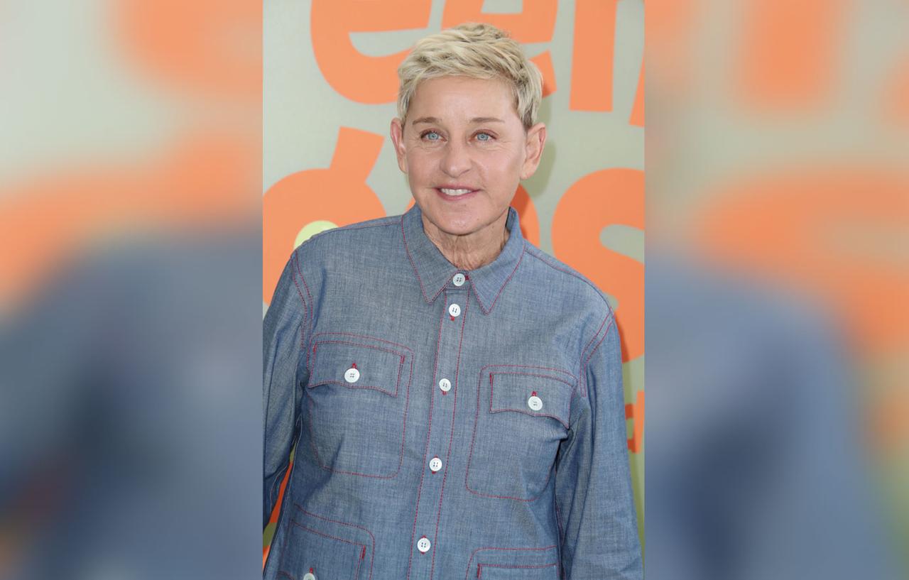 Ellen DeGeneres Breaks Down In Tears Over Kobe Bryant During Monologue