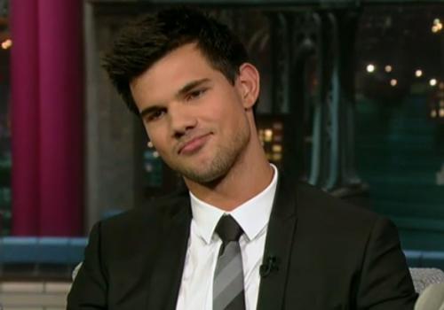 2011__09__Taylor Lautner Letterman sept22newsbt_ _1.jpg