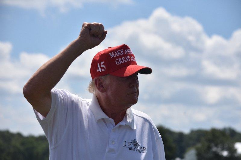 donald trump golf slammed game