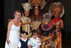 2011__04__Britney_Spears_April4_958 300&#215;205.jpg