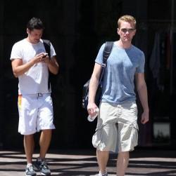 2011__01__Neil_Patrick_Aug16_35zz 250×300.jpg