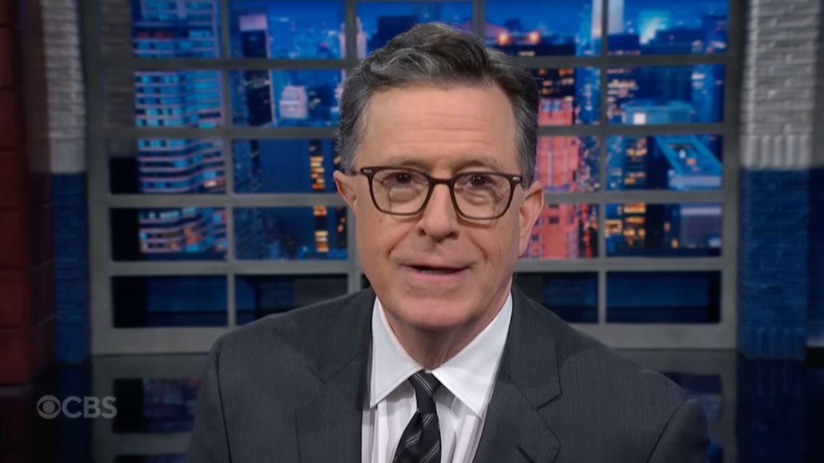 Photo of Stephen Colbert made fun of Americans who still support Donald Trump.