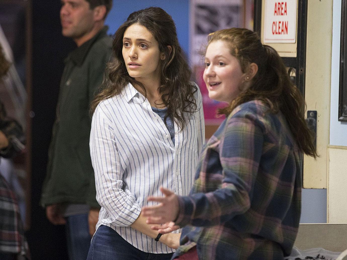 shameless emma kenney claims set more positive after emmy rossum left