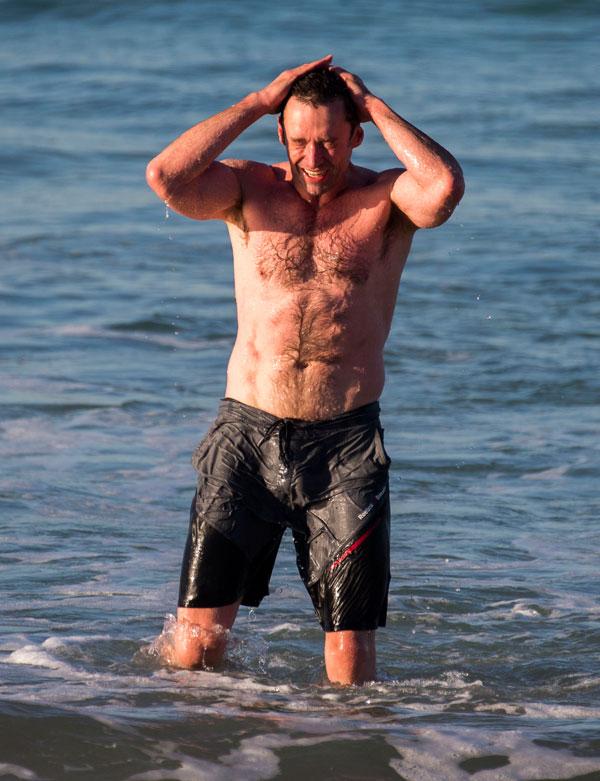 Hugh jackman beach body 01