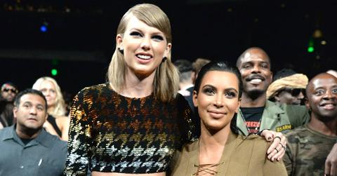 2015 MTV Video Music Awards – Backstage